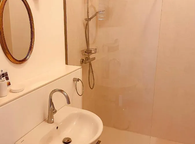 Blickfang Tirol אינסברוק